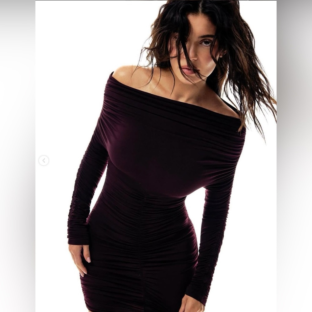 NWT Khy X Atlein Long Sleeve Ruched Mini Dress in Black Cherry Size Medium